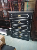 Commode model 8
